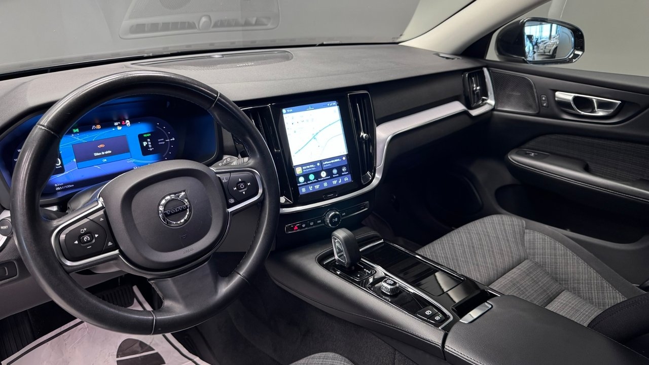 Volvo V60 2023, bild 6/10