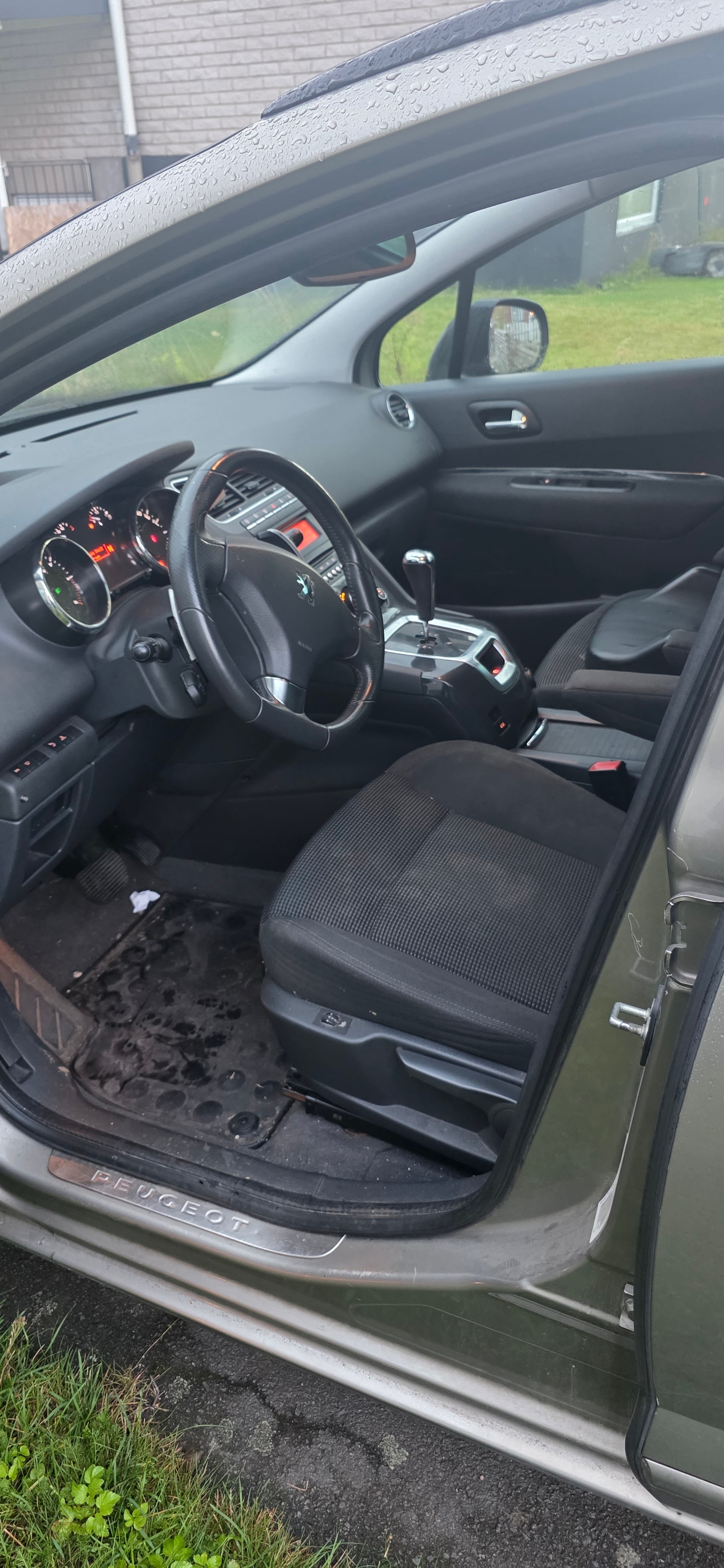 Peugeot 5008 1.6 HDi FAP EGS 2012, bild 6/6