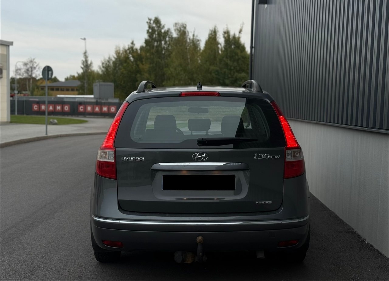 Hyundai i30 cw 1.6 CRDi 359KR/MÅN 2011, bild 7/10