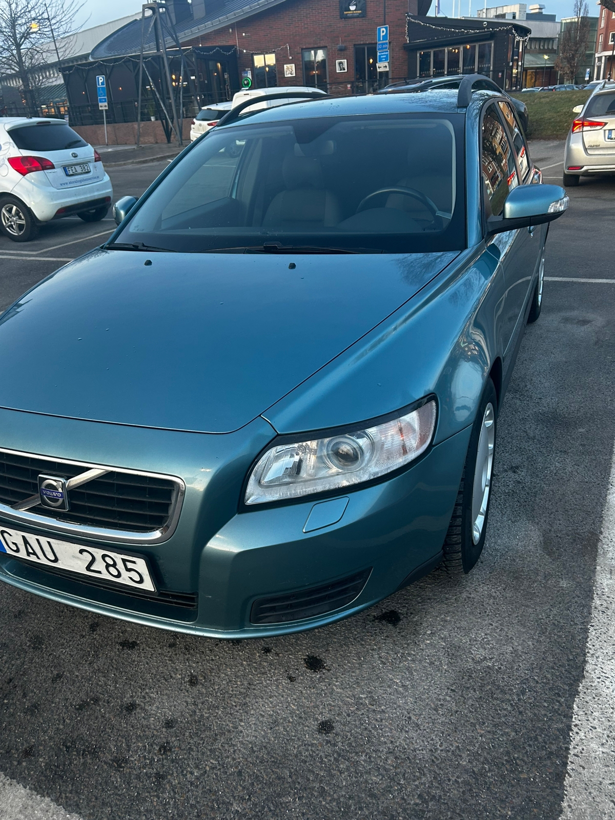 Volvo V50 2.4 Geartronic 2008, bild 2/5