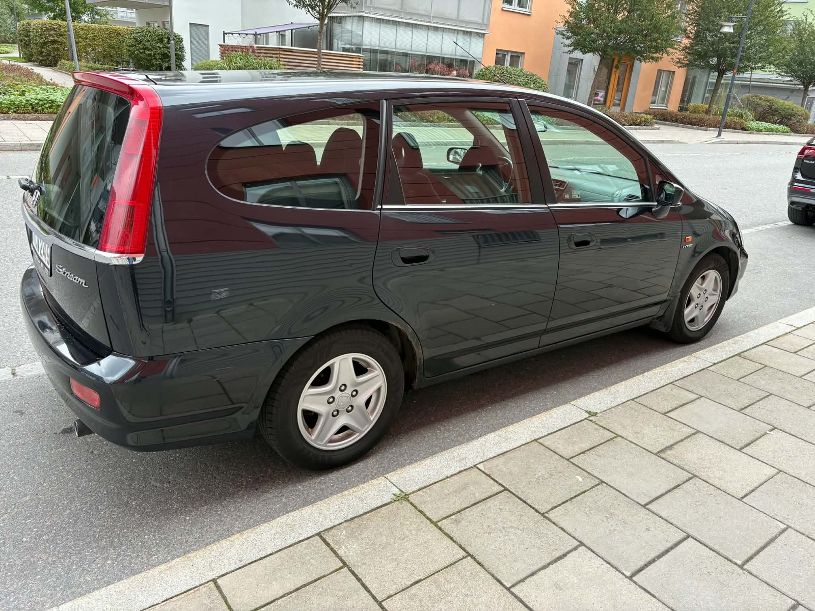 Honda Stream 2001, kuva 2/8