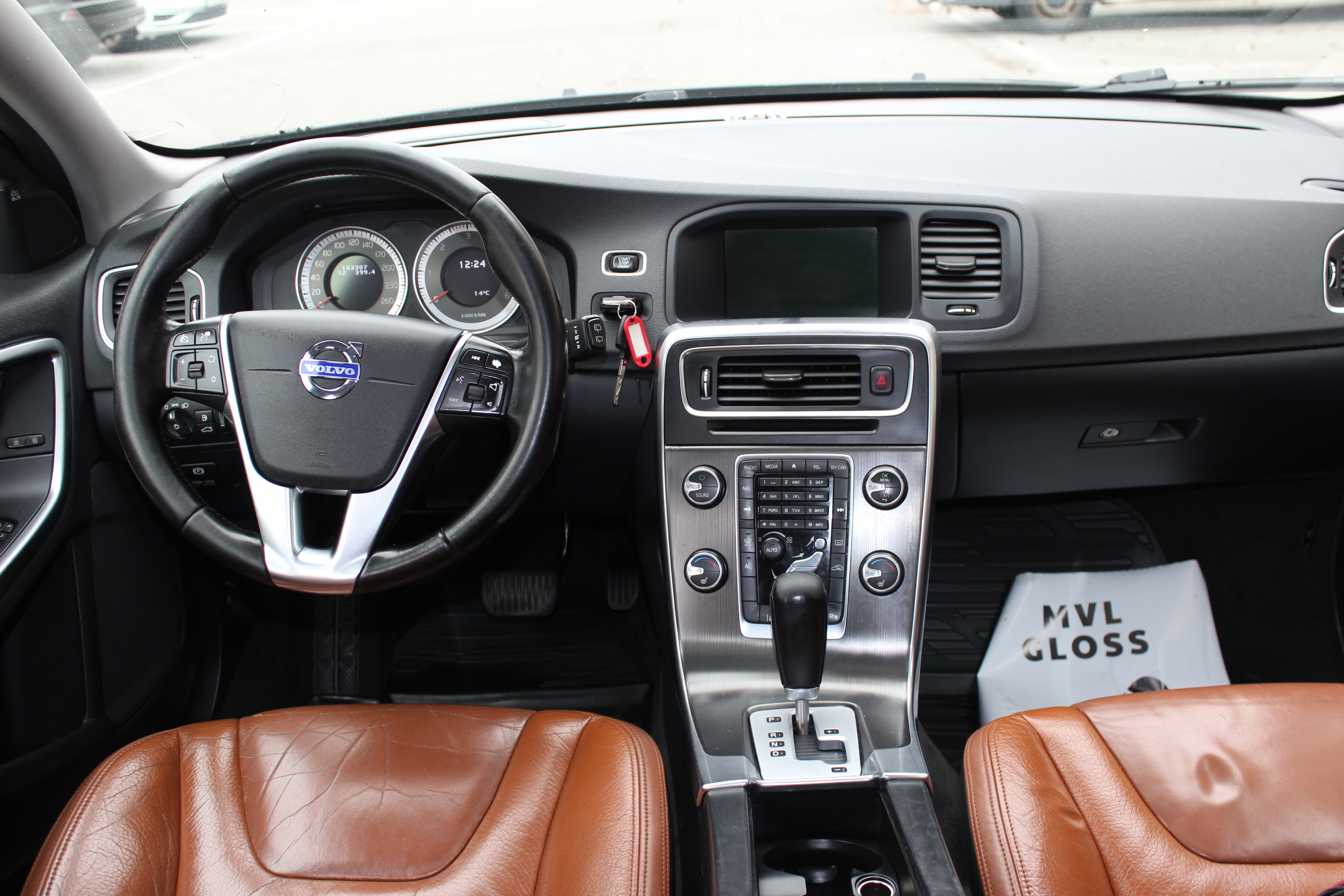 Volvo V60 D5 AWD Geartronic 2012, bild 3/5