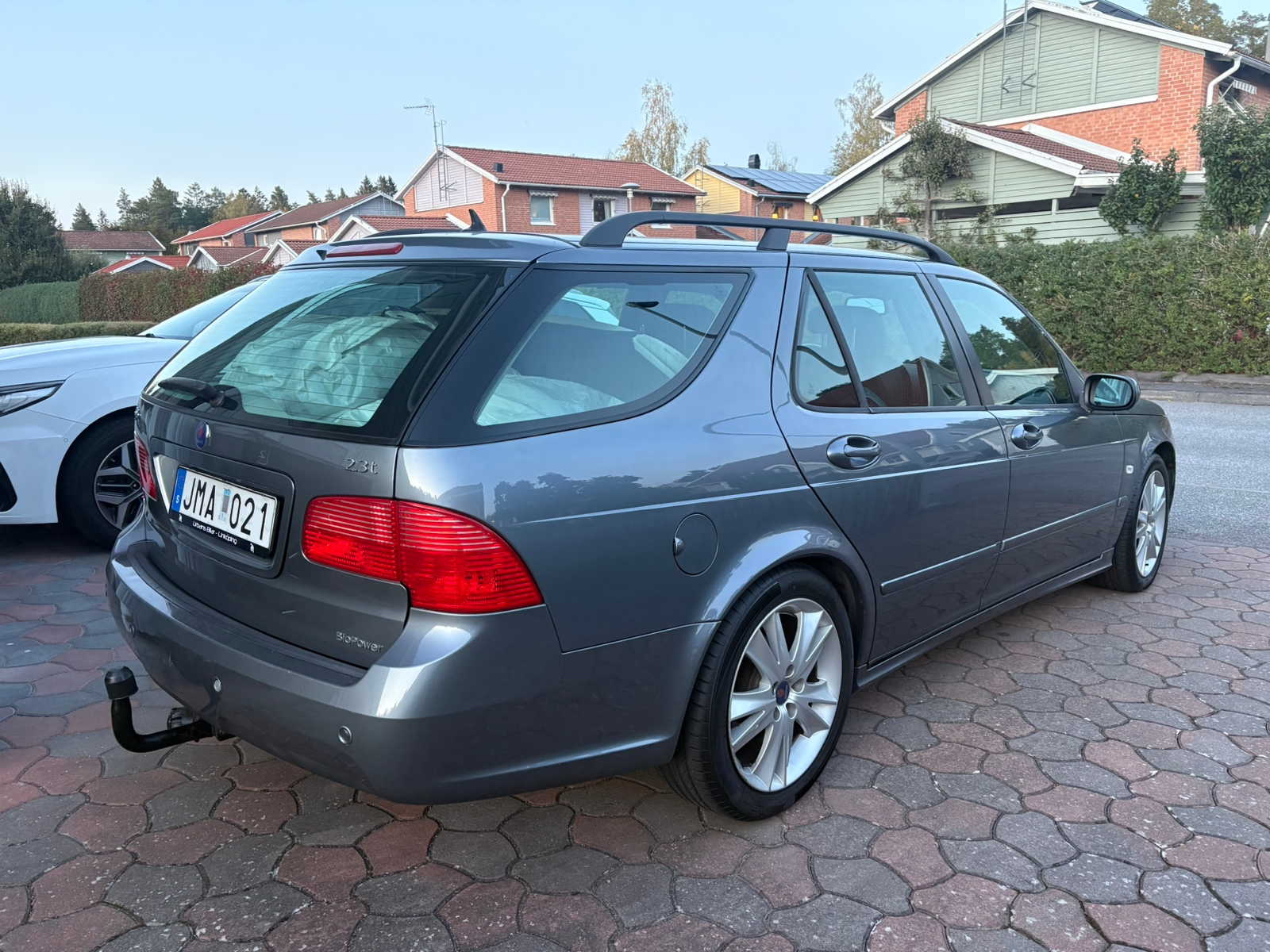 Saab 9-5 2008, kuva 3/5