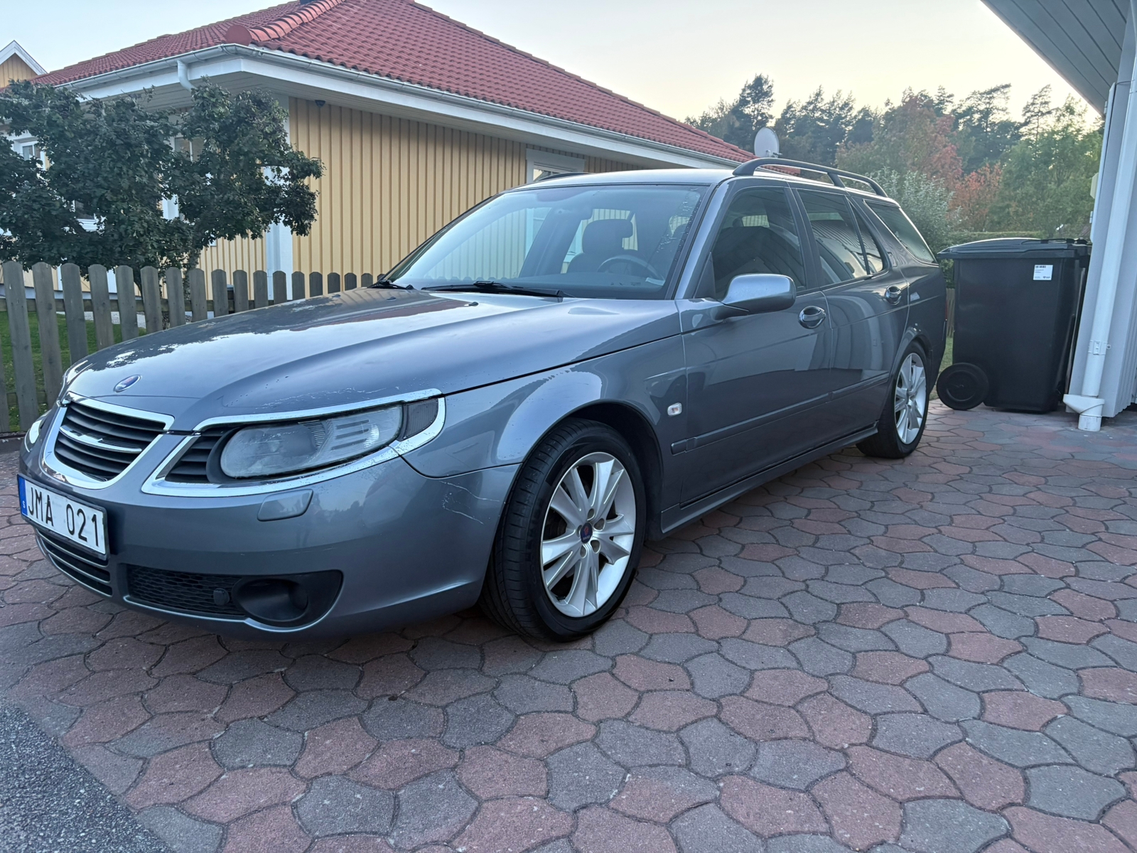 Saab 9-5 2008, kuva 2/5