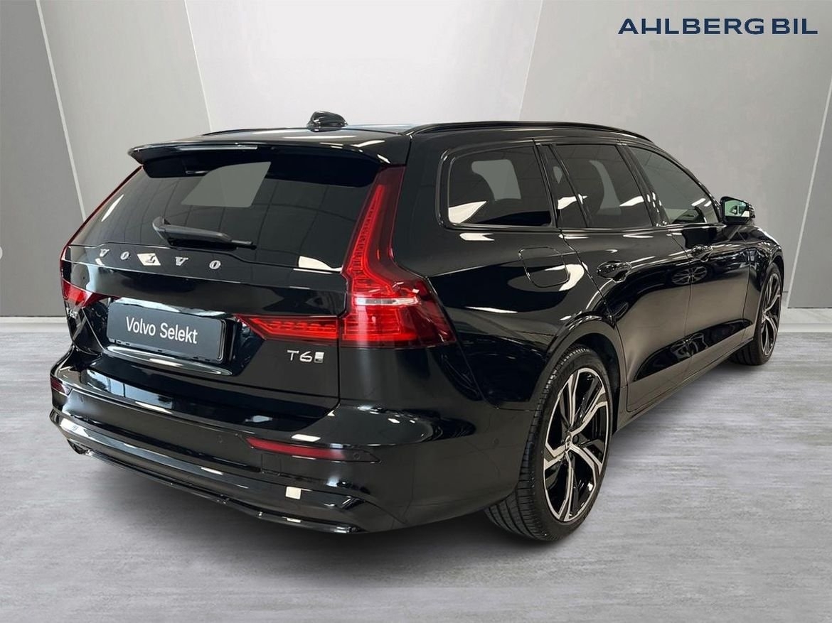 Volvo V60 T6 Plus Dark Edition 2025, photo 5/10