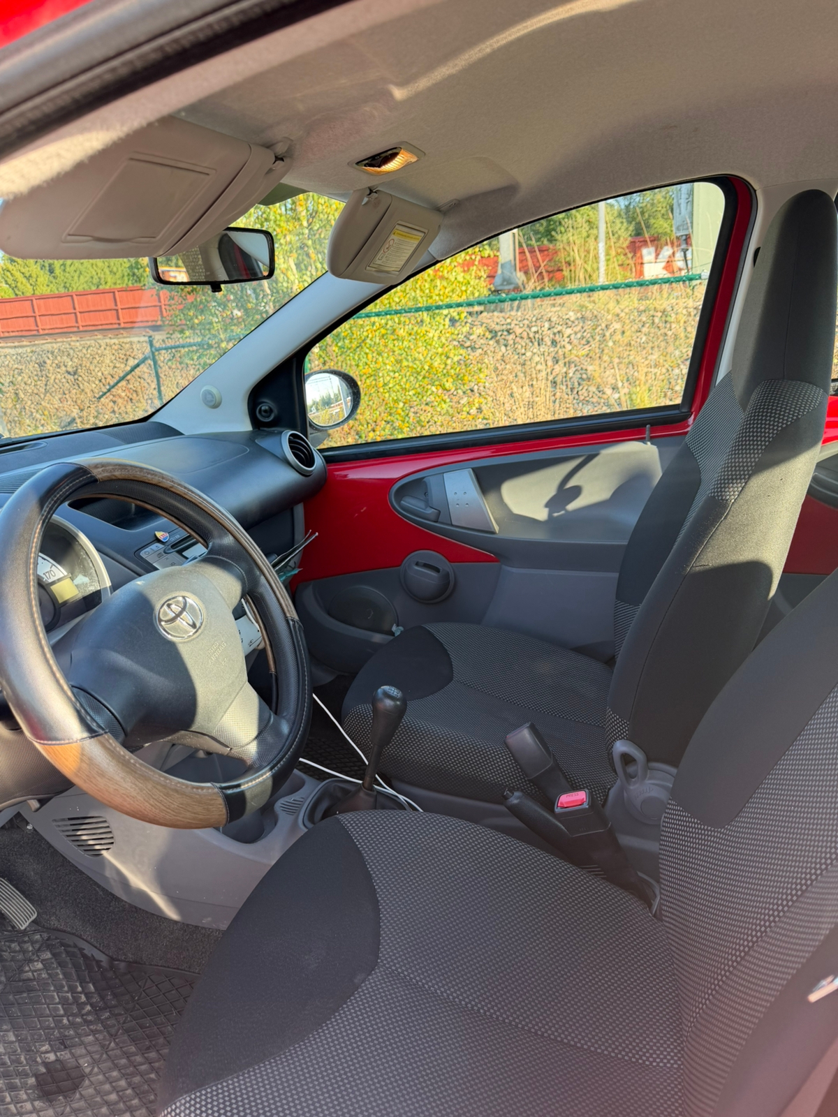 Toyota Aygo 5-dörrar 1.0 VVT-i Manuell 2012, photo 7/8