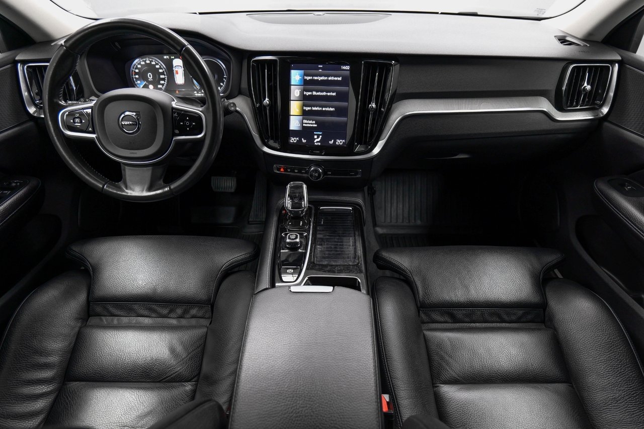 Volvo V60 2022, kuva 2/10