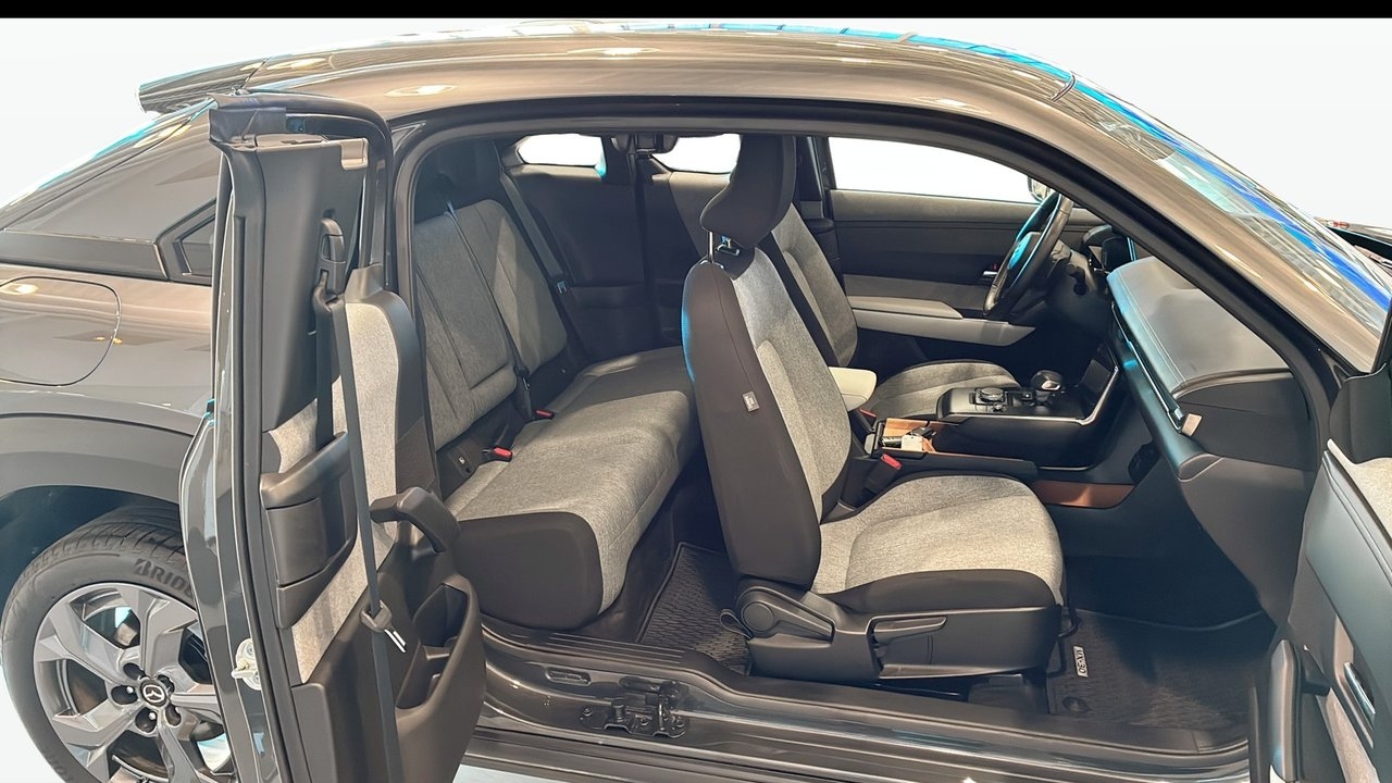 Mazda MX-30 2024, bild 5/10