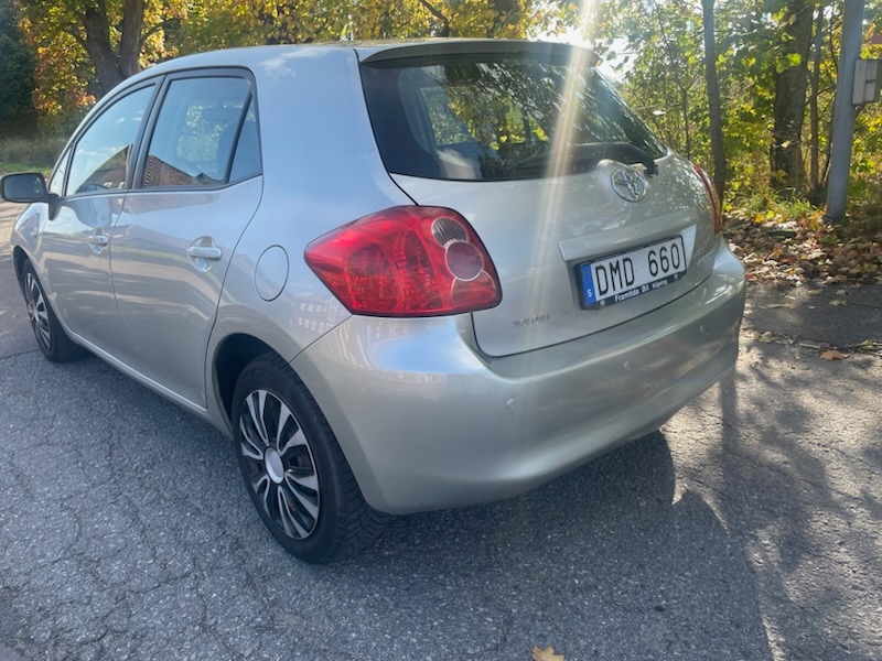Toyota Auris 2008, bild 5/5