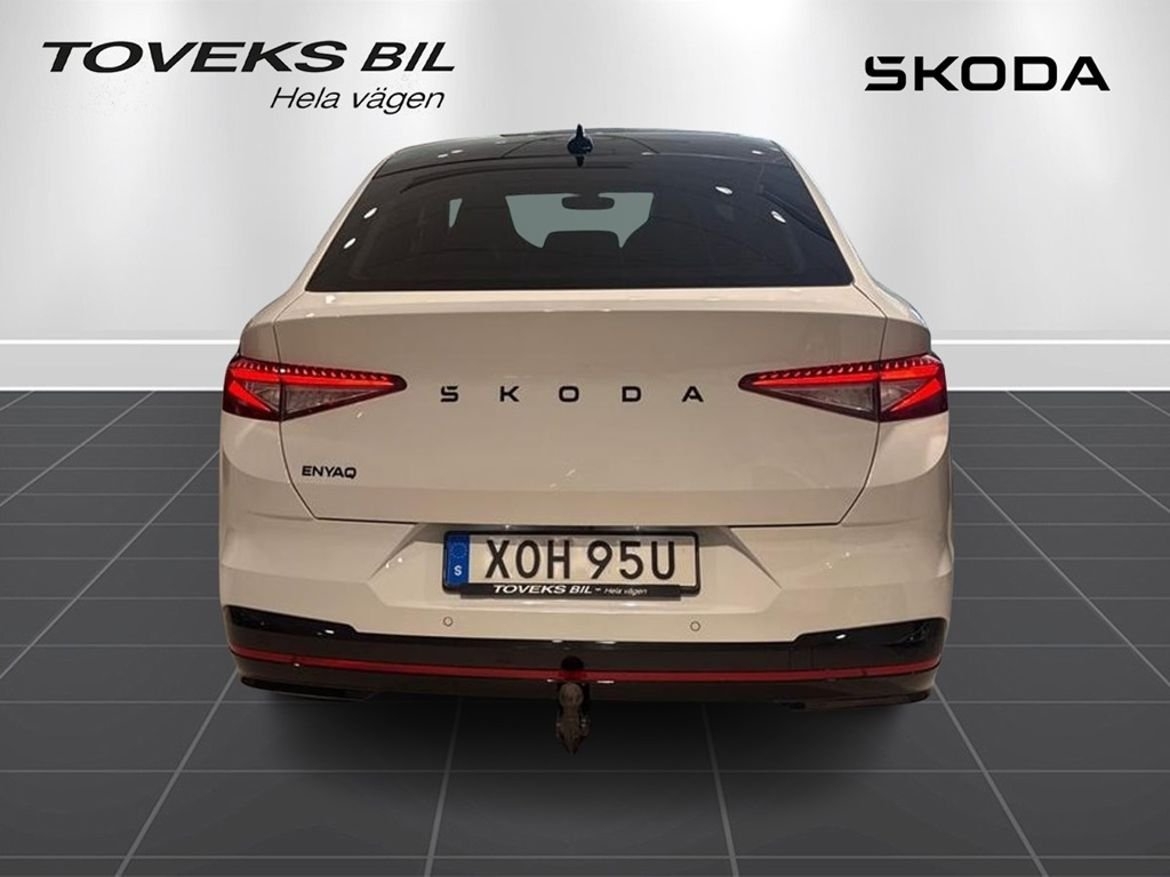 Skoda Enyaq 2024, photo 3/10