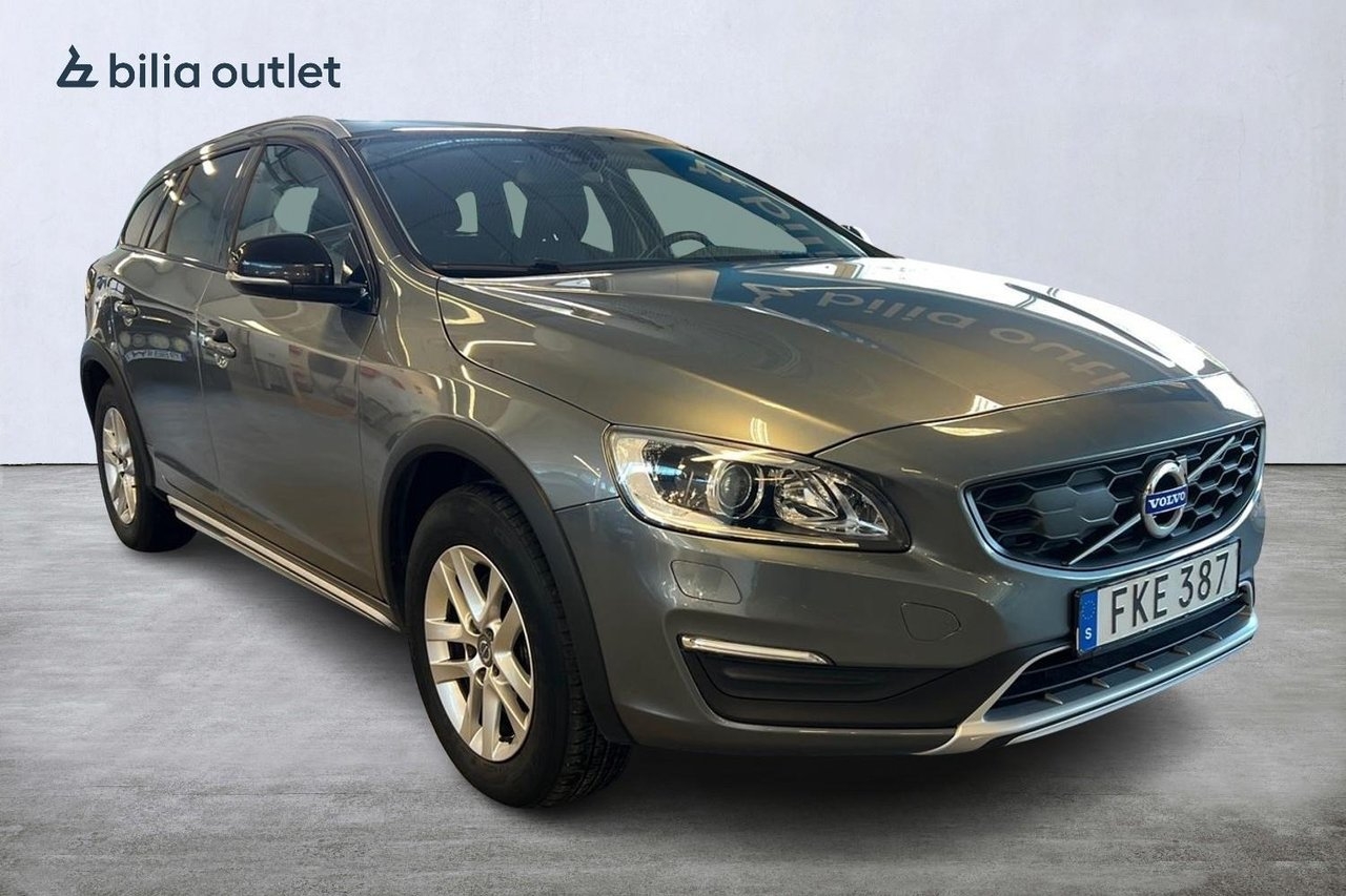 Volvo V60 Cross Country 2016, kuva 3/10