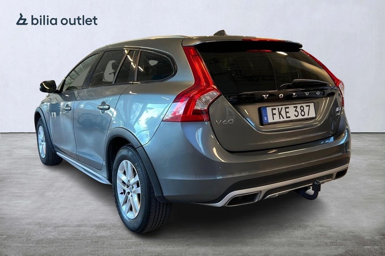 Volvo V60 Cross Country 2016, kuva 5/10