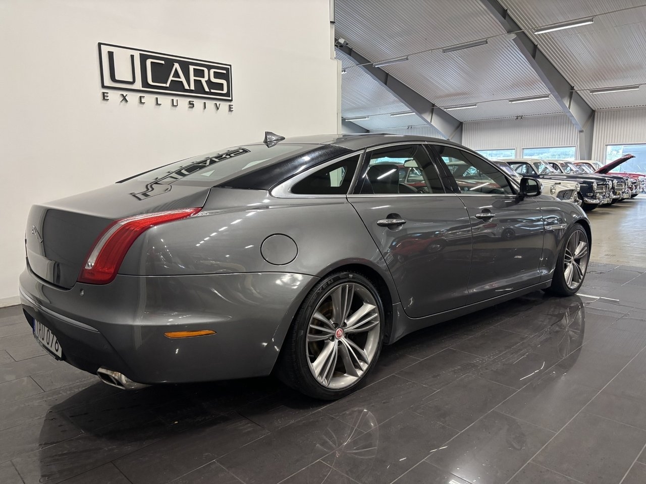 Jaguar XJ 3.0 V6 275HK / Premium Luxury 2015, kuva 4/10