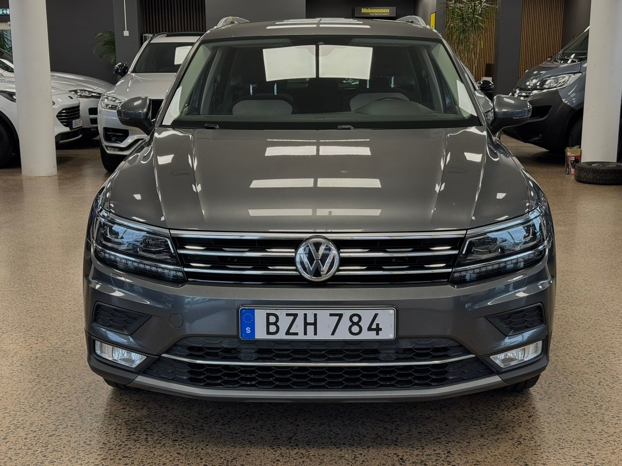 Volkswagen Tiguan 2017, bild 2/10