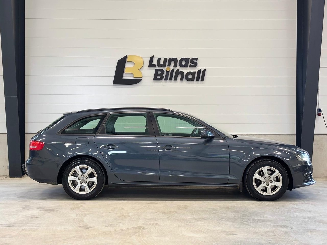 Audi A4 2011, bild 6/10