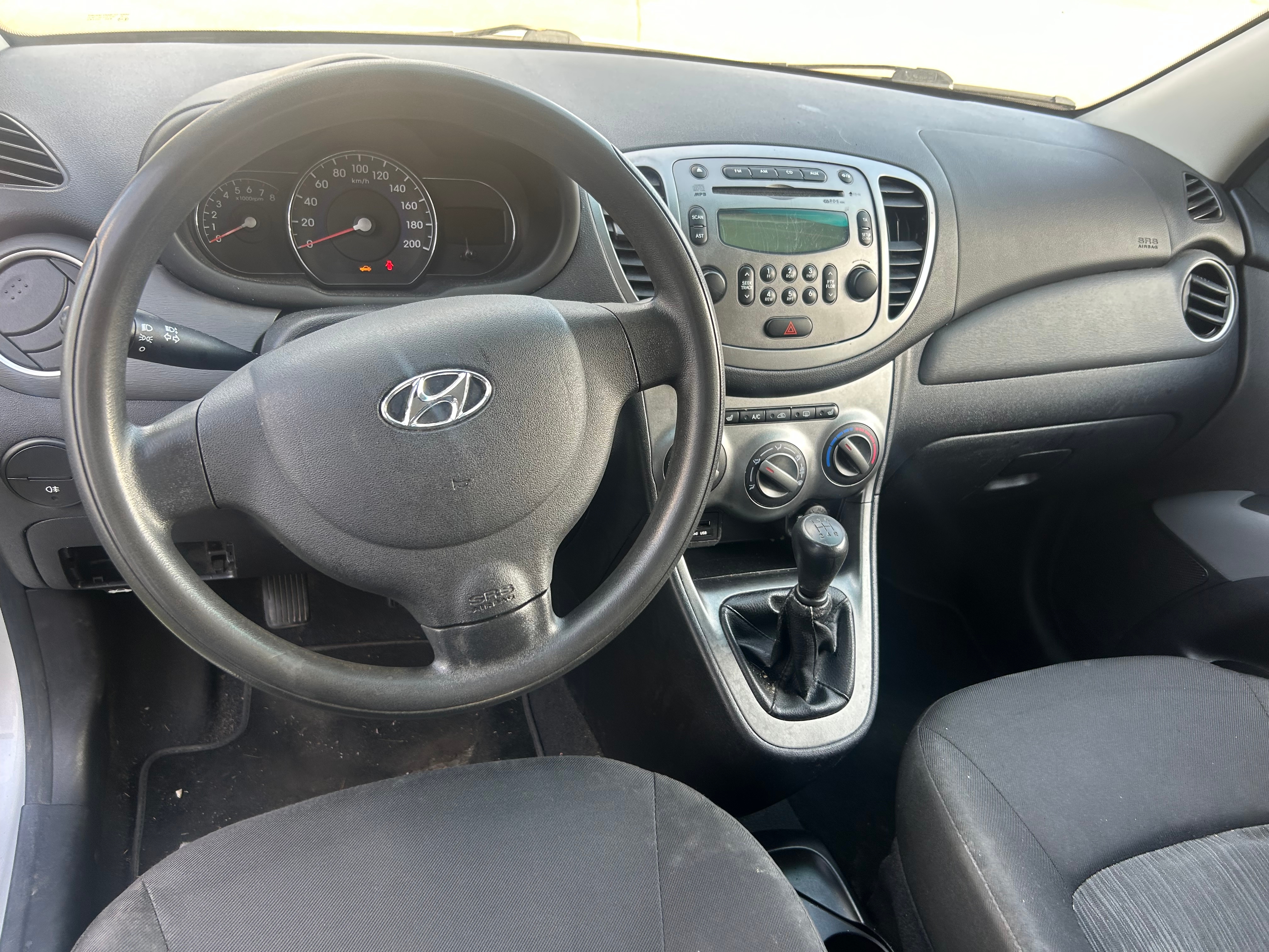 Hyundai i10 1.1 iRDE Manuell 2011, bild 7/9
