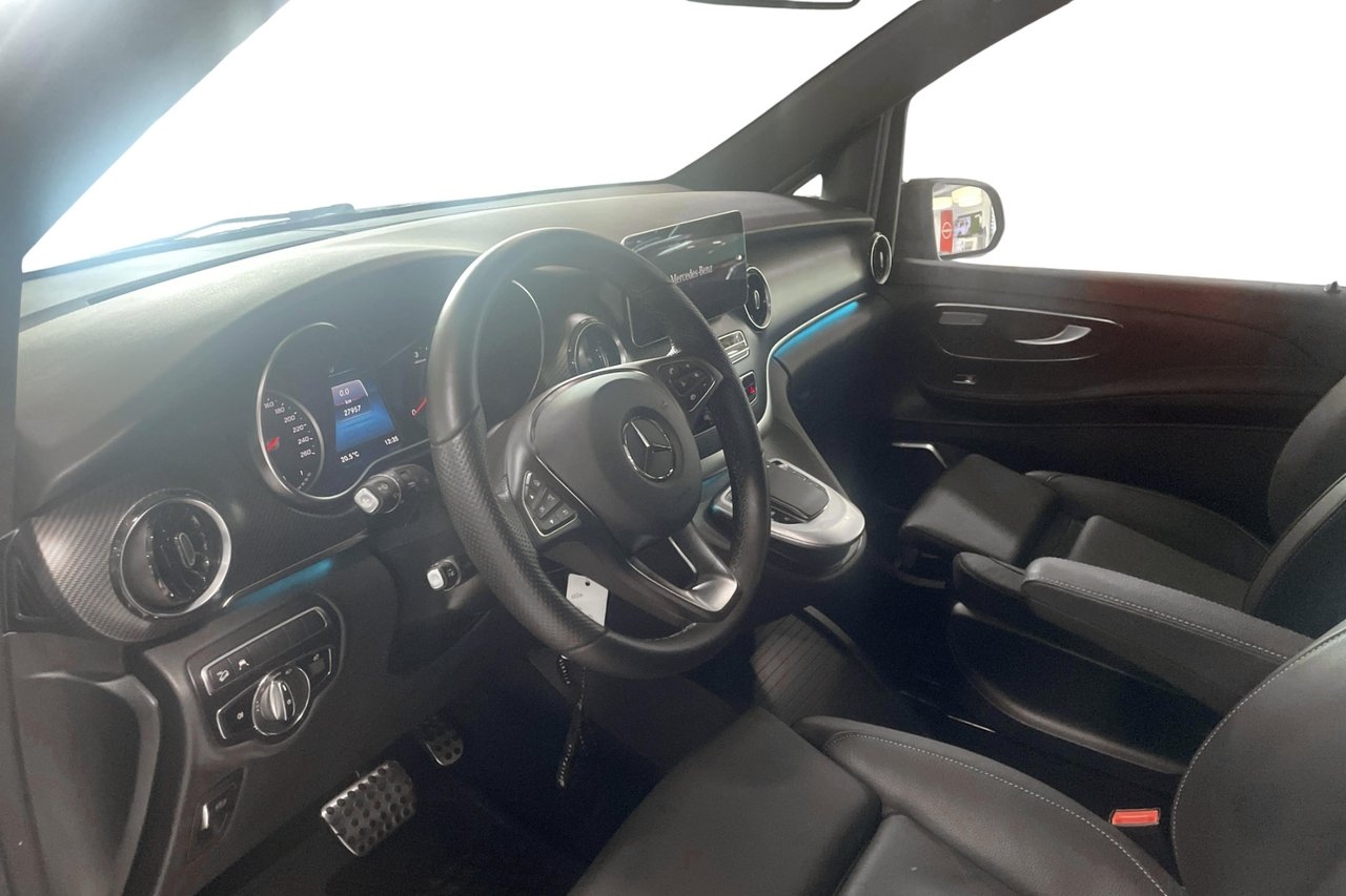 Mercedes-Benz V 2023, bild 6/10