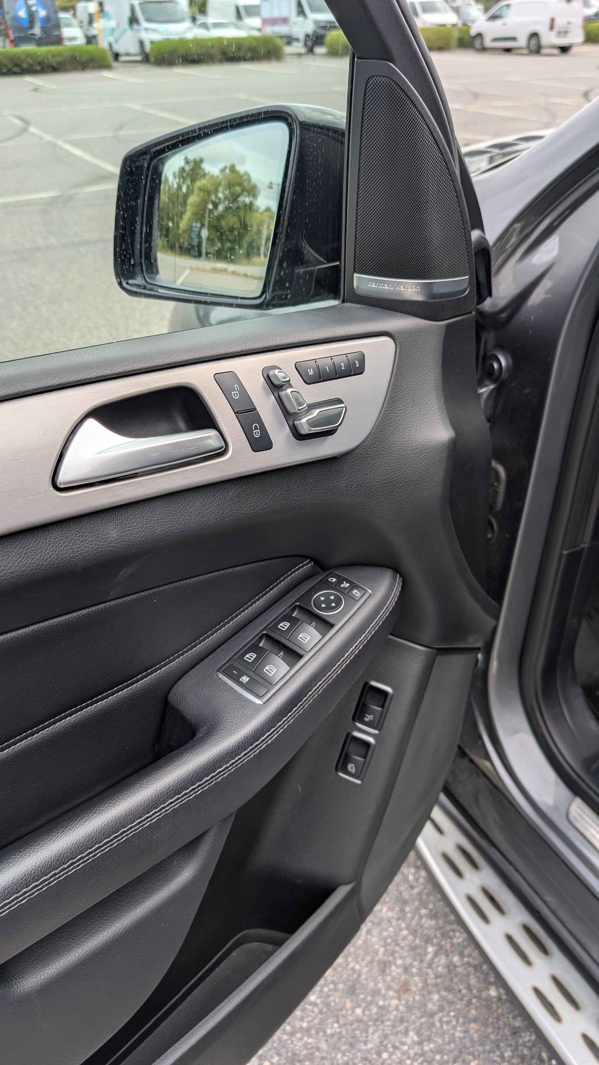Mercedes-Benz GLE 350 d 4MATIC 9G-Tronic 2017, photo 6/9
