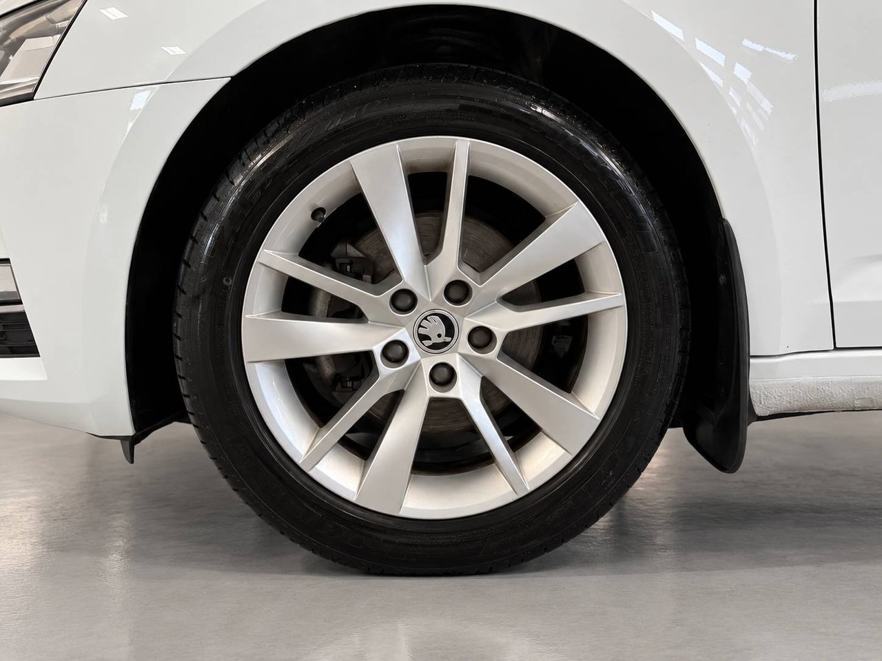 Skoda Octavia 2019, bild 7/10