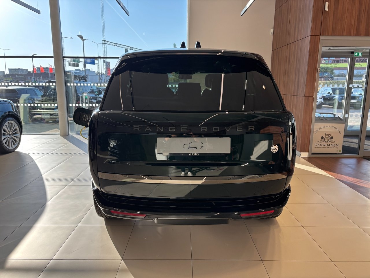 Land Rover Range Rover P550e SV 2027, kuva 5/10