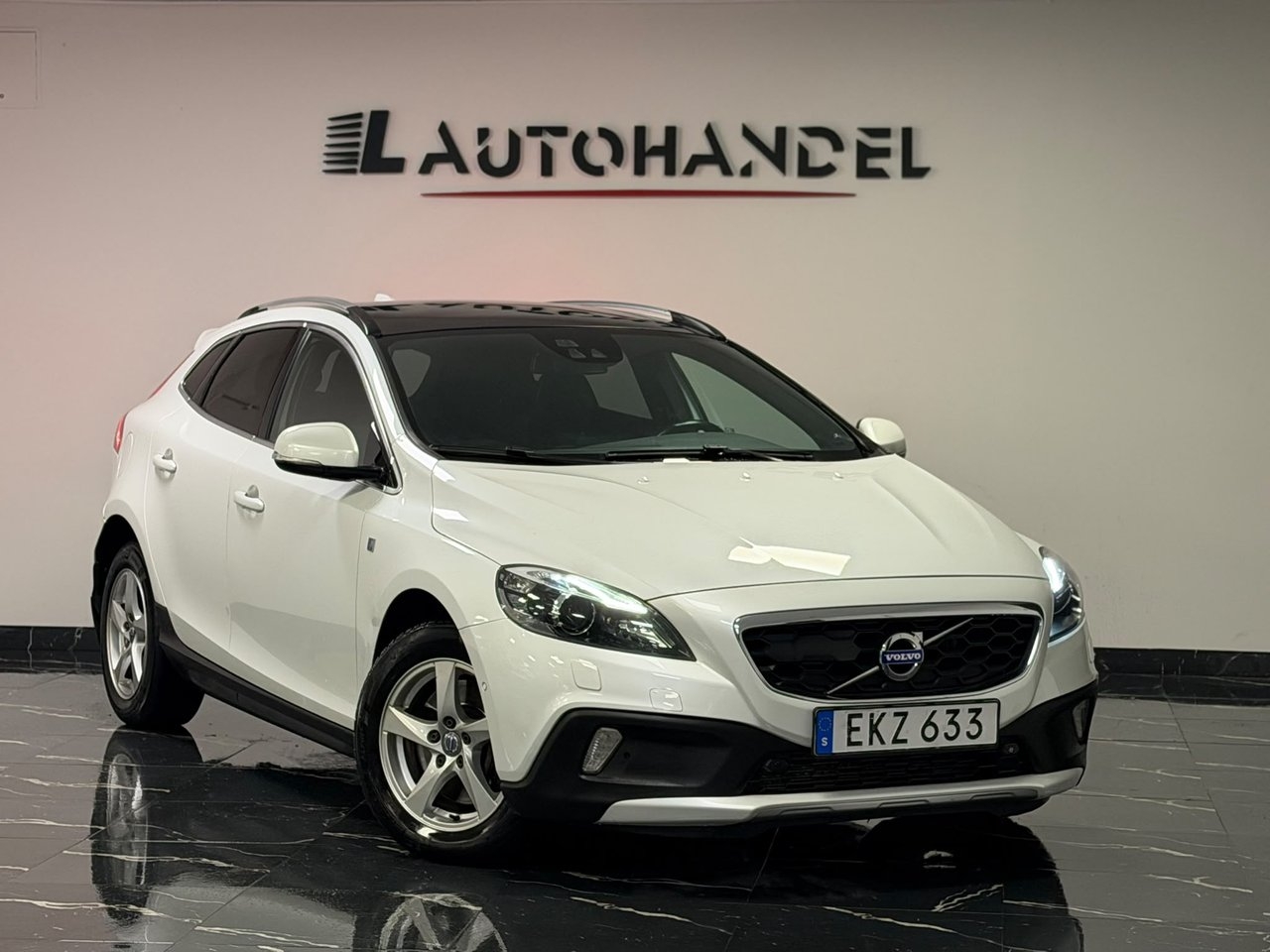 Volvo V40 Cross Country 2015, bild 3/10