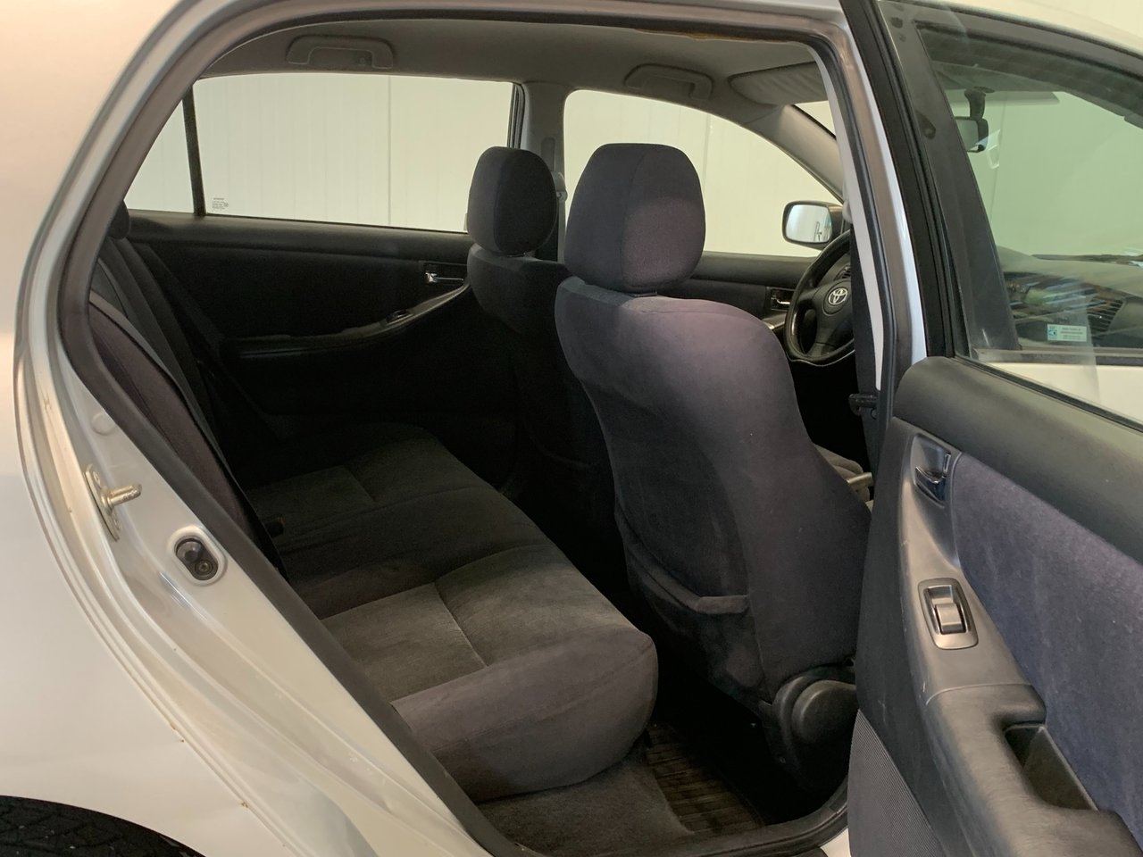 Toyota Corolla 2003, bild 7/10