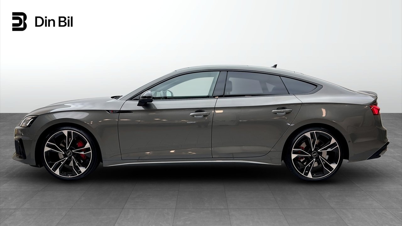 Audi A5 45 TFSI 265HK S-Line PANO Comp+ 2023, bild 2/10