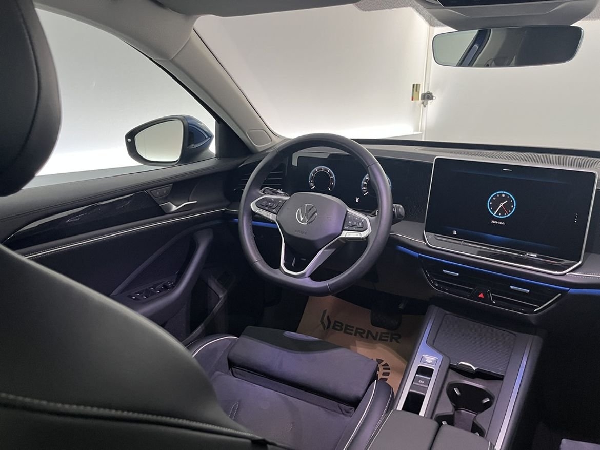 Volkswagen Passat 2025, photo 6/10