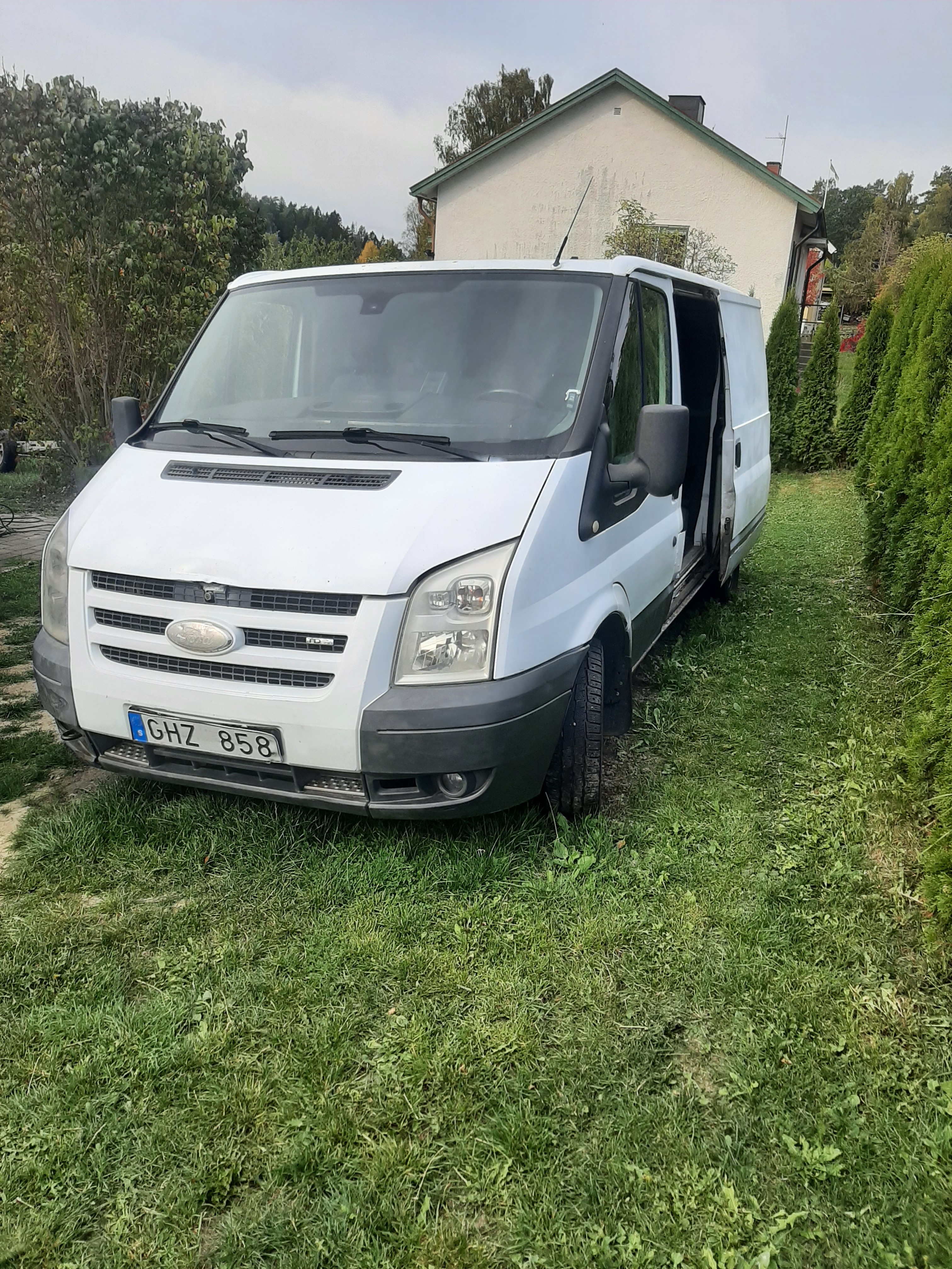 Ford Transit T300 2.2 TDCi Manuell 2007, bild 4/4