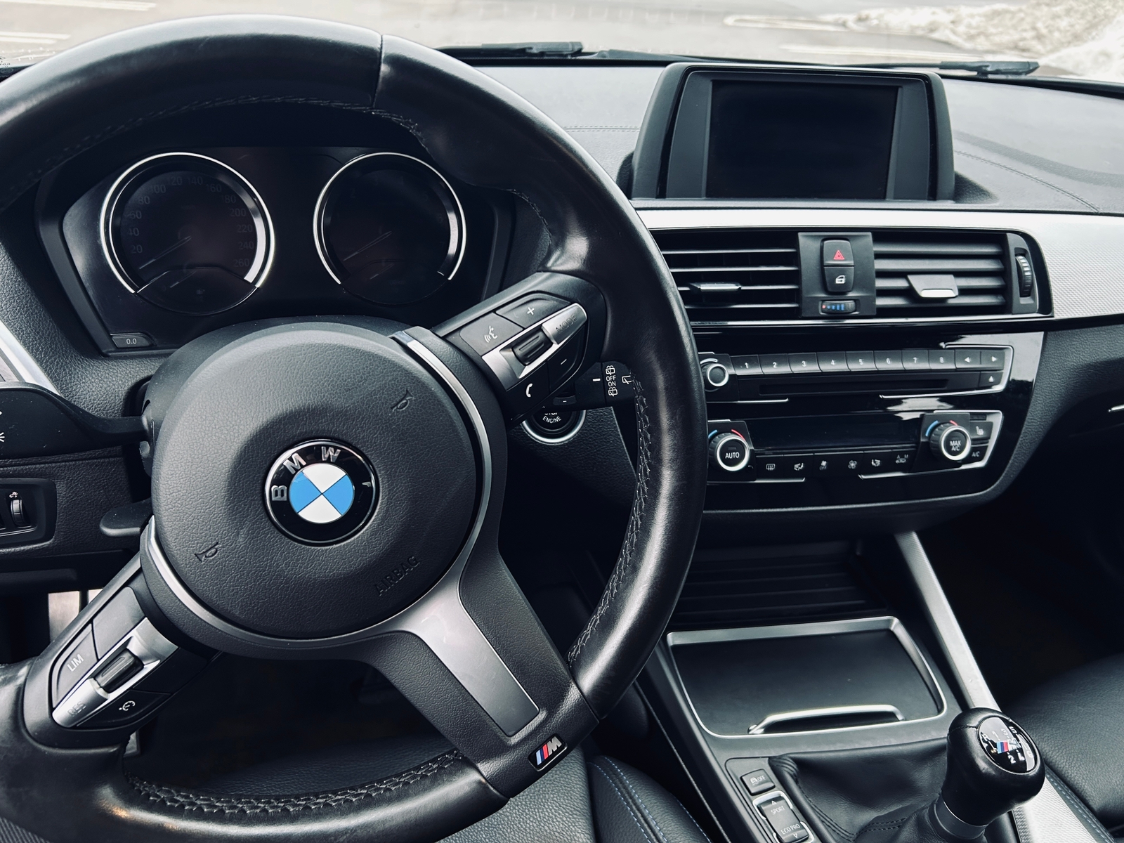 BMW 118 i 5-dörrars Steptronic 2018, bild 6/7