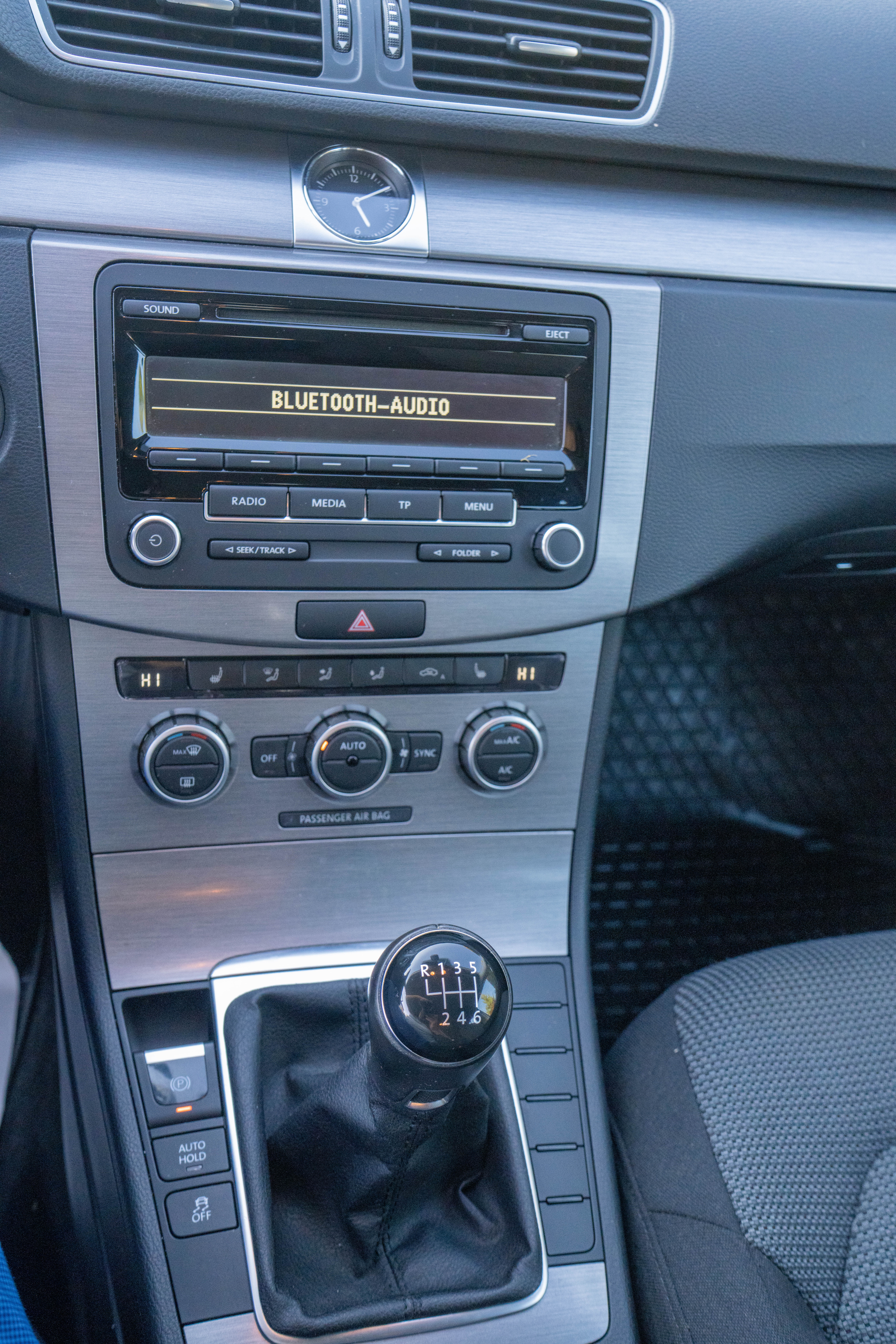Volkswagen Passat 2014, photo 6/9