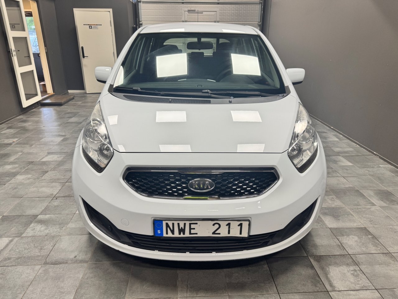 Kia Venga 1.4 CRDi ECO 90hk 2013, bild 2/8