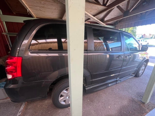 Dodge Grand Caravan 2012, bild 3/5