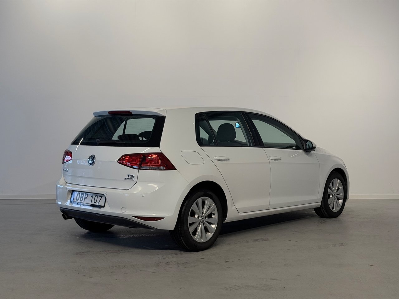 Volkswagen Golf 5-dörrar 1.2 TSI BMT 2016, bild 2/10