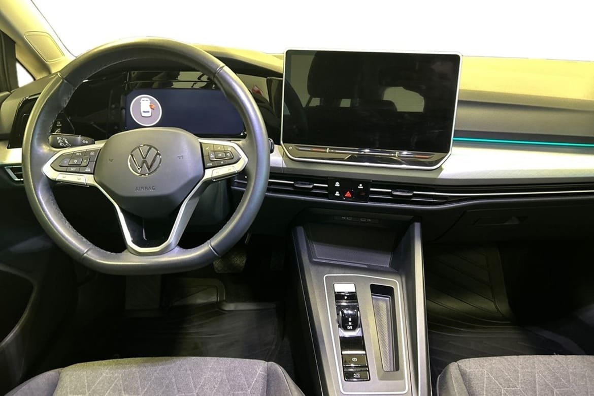 Volkswagen Golf 2025, kuva 7/10