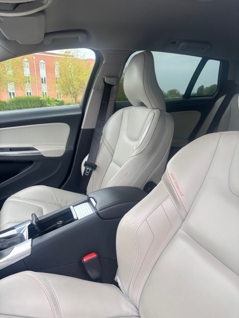 Volvo V60 D2 Powershift 2015, bild 3/6