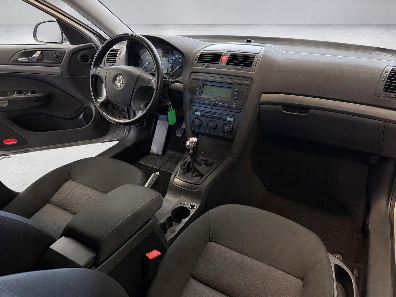 Skoda Octavia 1.6 FSI Euro 4 2007, bild 7/10