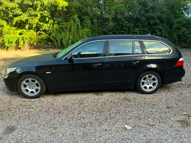 BMW 523 i Touring Automatisk 2007, photo 2/7