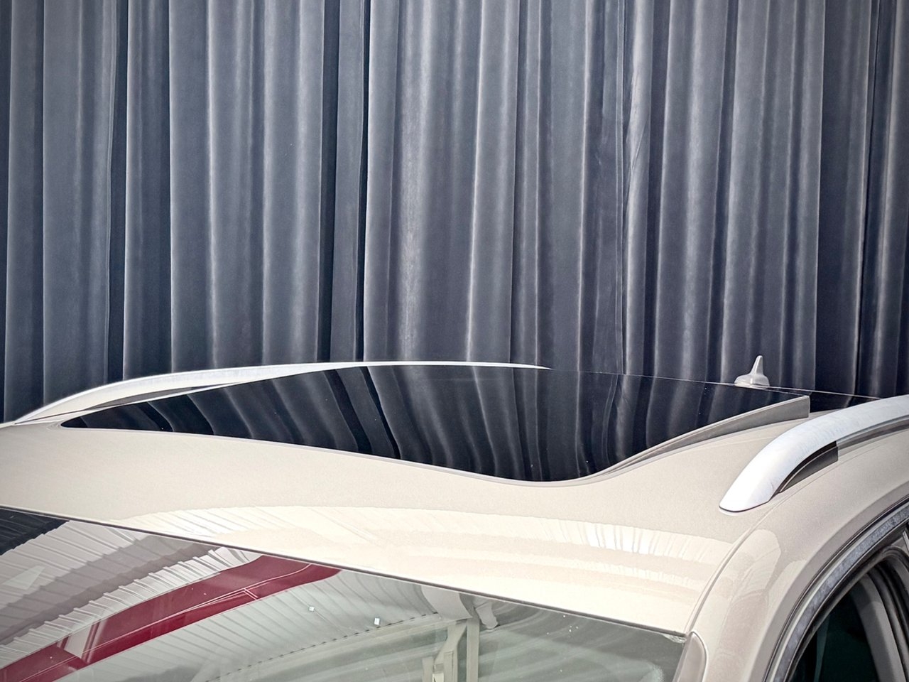Volkswagen Tiguan 2020, bild 3/10