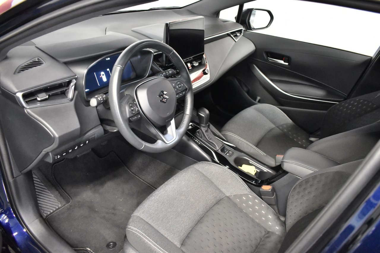Suzuki Swace 2024, photo 7/10
