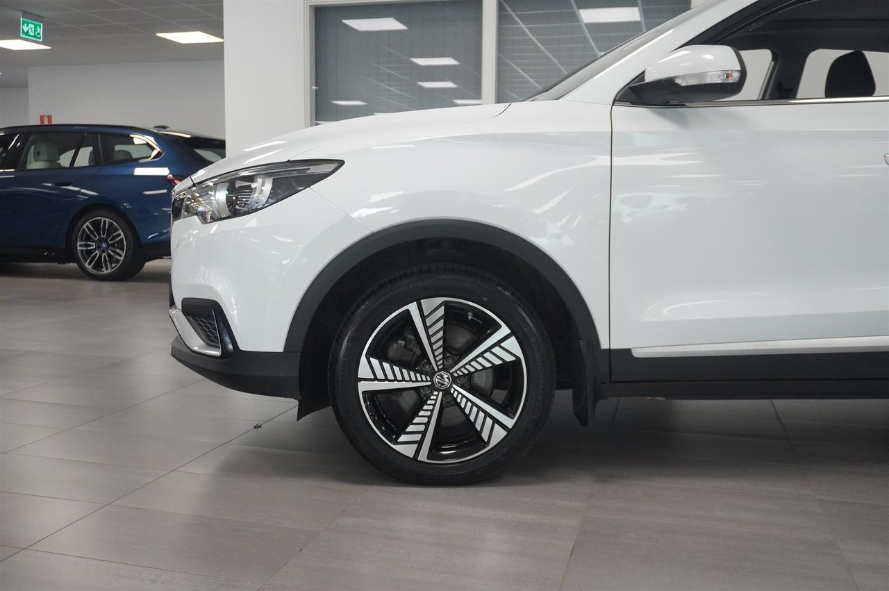MG ZS Luxury 45kWh Pano Elstol 360 Kam 2021, kuva 3/10