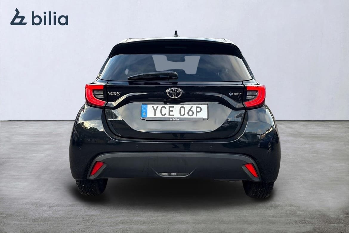 Toyota Yaris 2024, photo 6/10