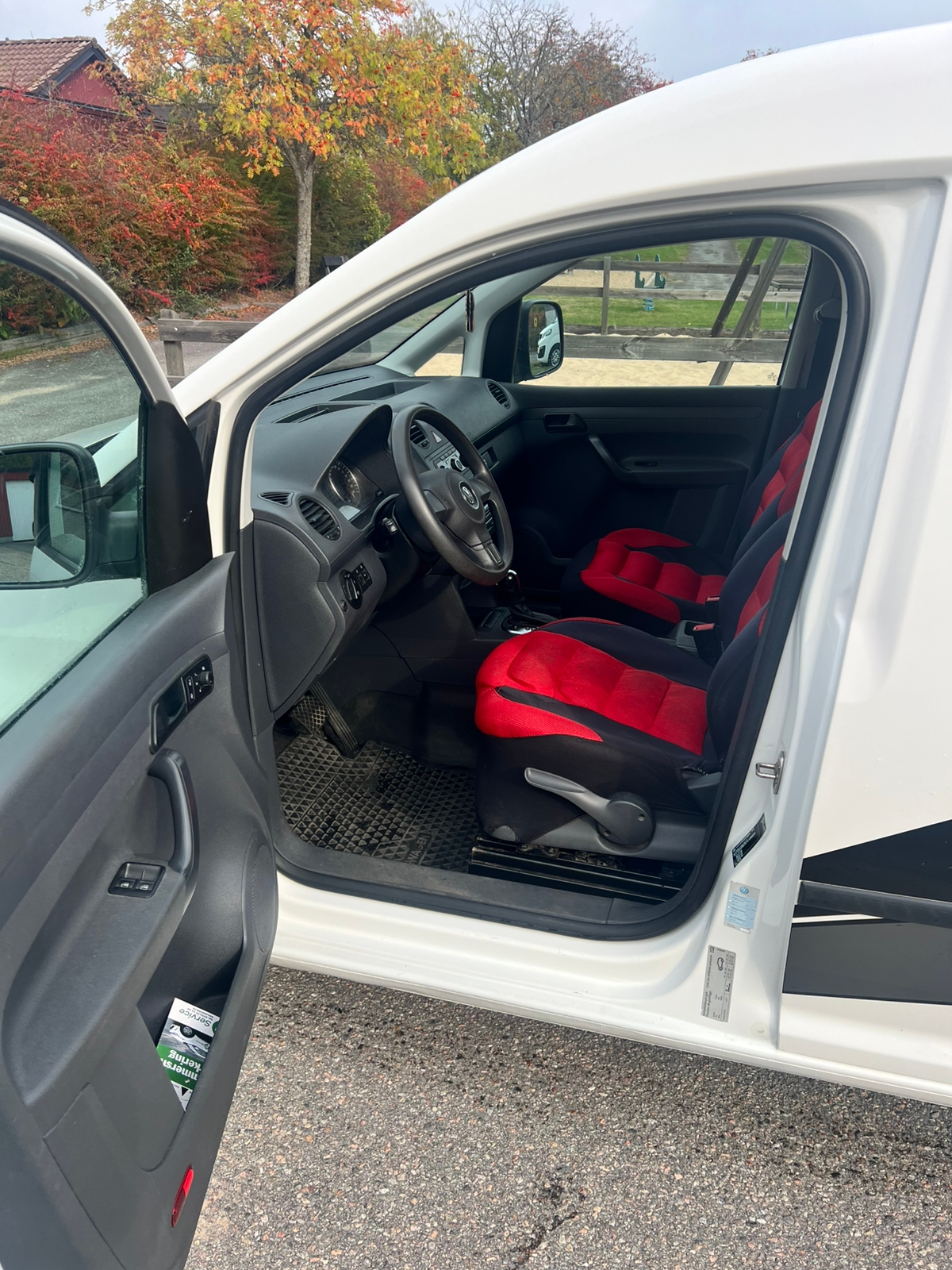 Volkswagen Caddy 2012, bild 7/10