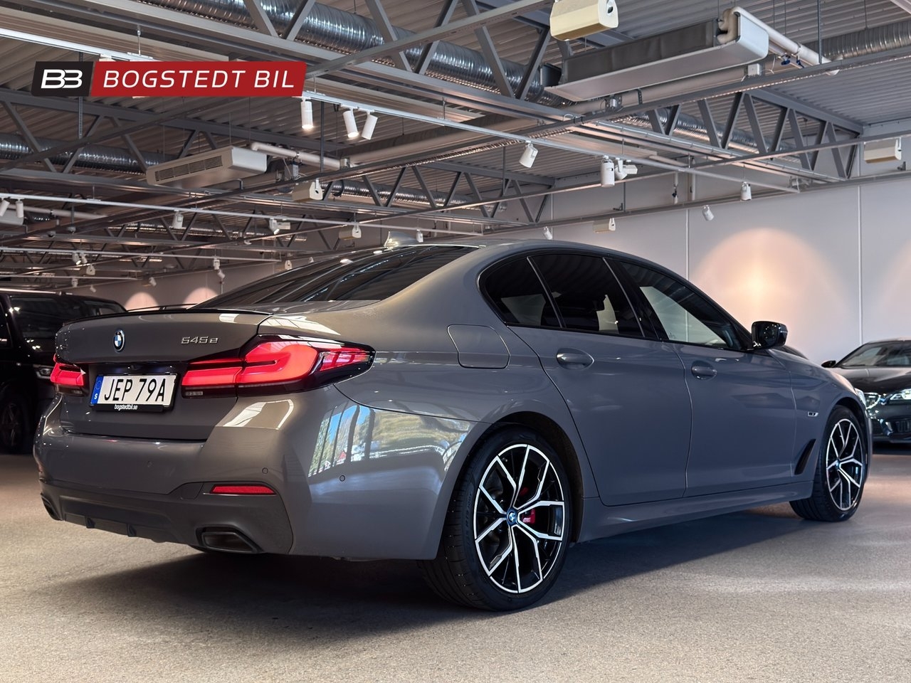 BMW 545 e xDrive 394hk 2023, kuva 7/10