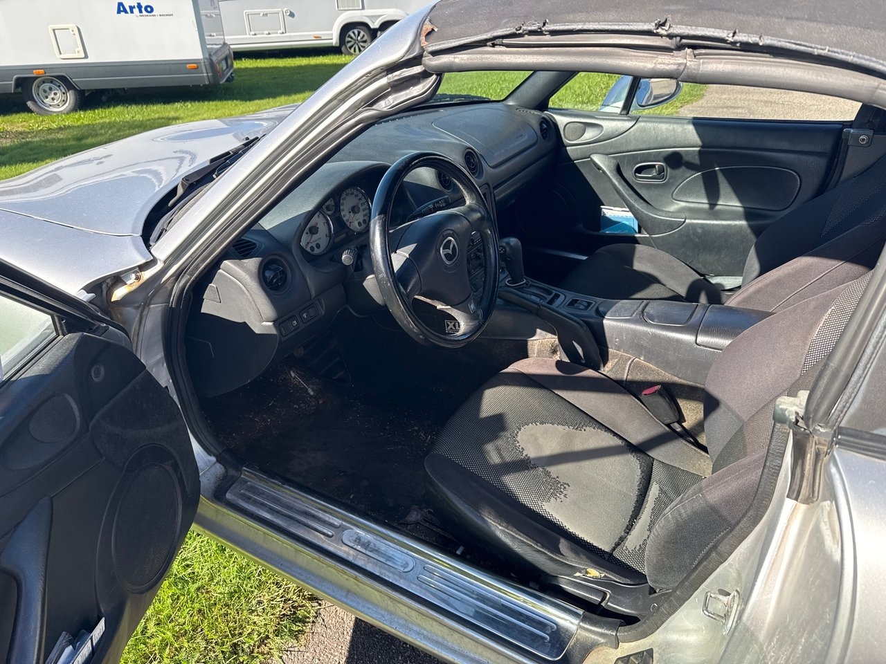Mazda MX-5 Cab 1.8 Aut ROSTIG 2001, bild 4/10