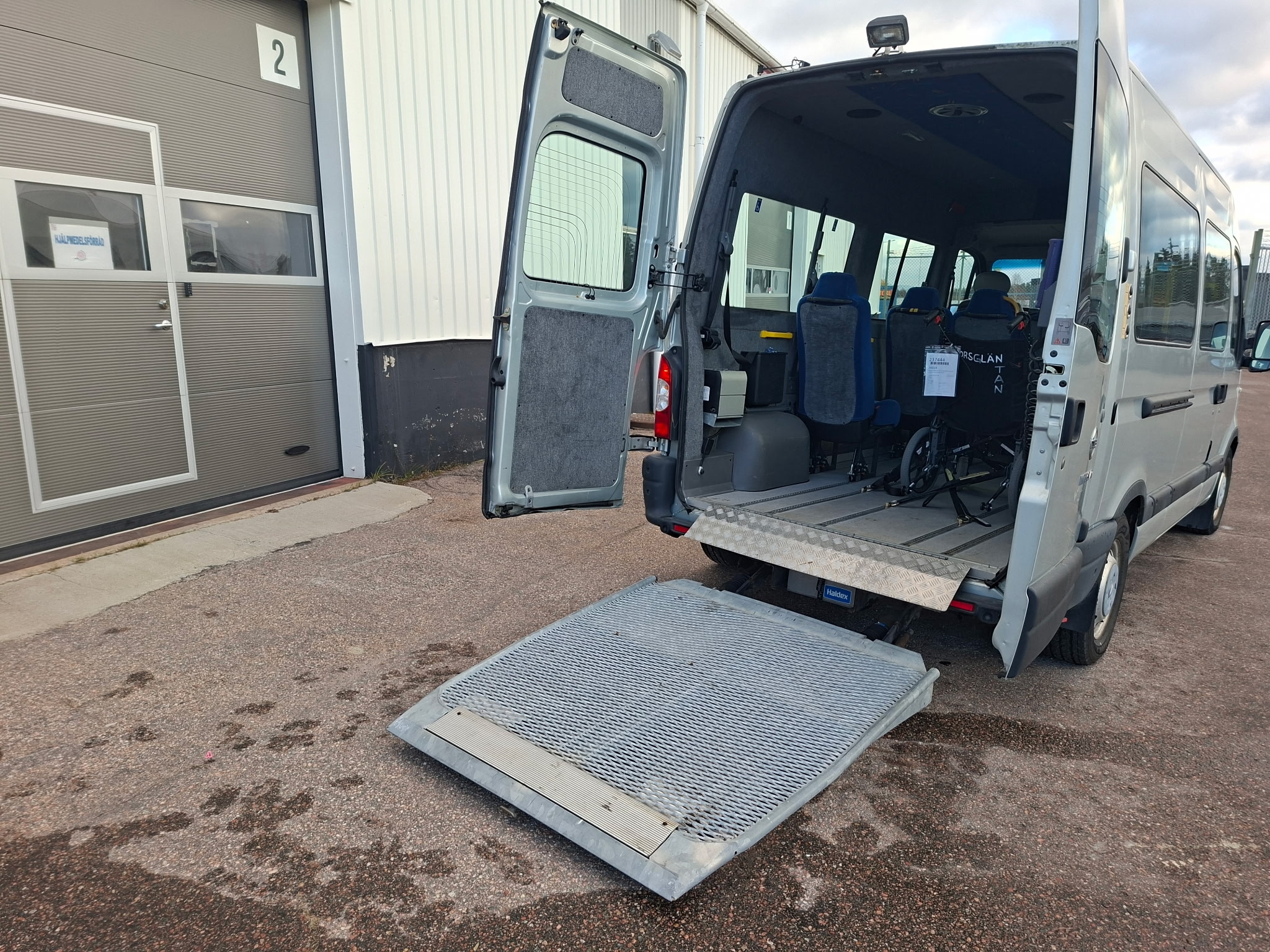 Nissan Interstar 2006, kuva 7/10