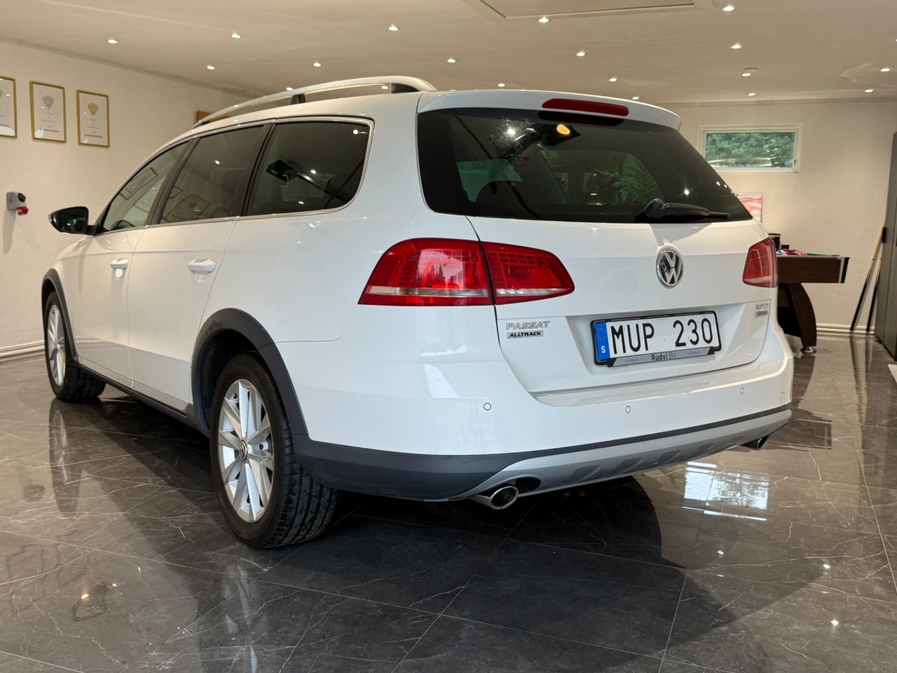 Volkswagen Passat 2013, photo 4/10