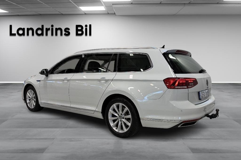 Volkswagen Passat 2023, kuva 6/10