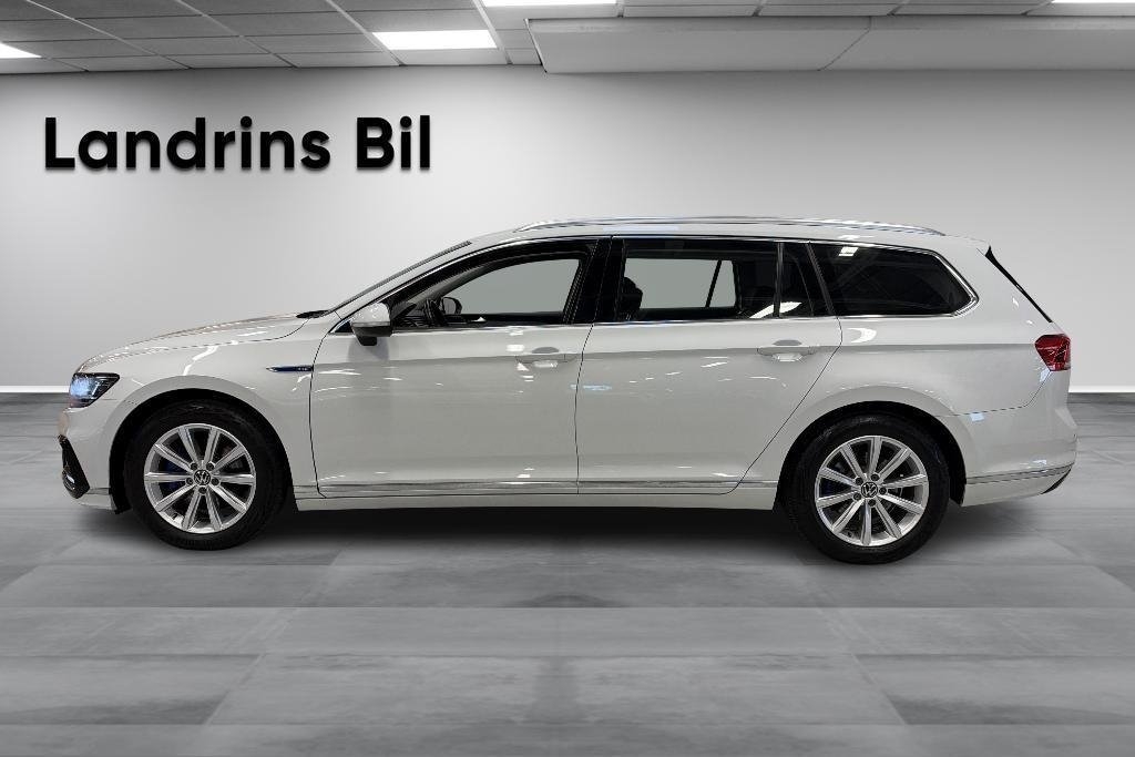 Volkswagen Passat 2023, kuva 4/10