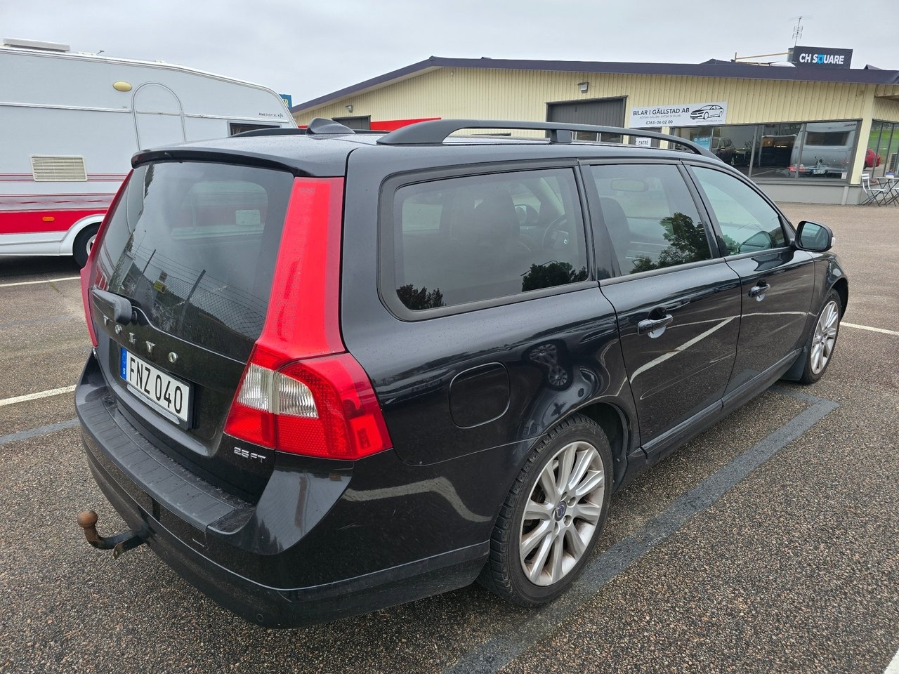 Volvo V70 2.5FT Geartronic Momentum 2009, bild 3/5